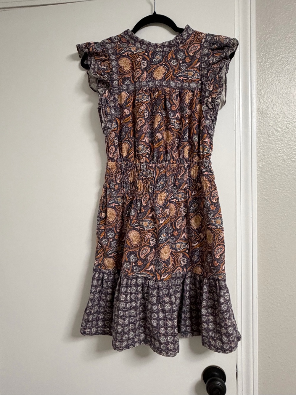 Universal Thread Paisley Flutter-Sleeve Mini Dress in Rust and Plum